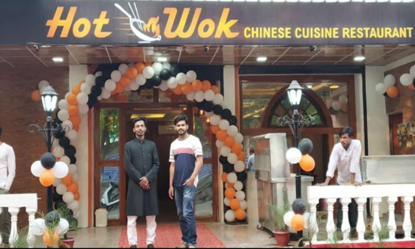 hot wok chinese retaurant in Aligarh